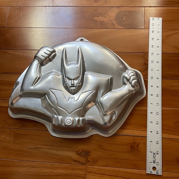 Vintage Wilton Character Batman pan - Picture 2 of 5